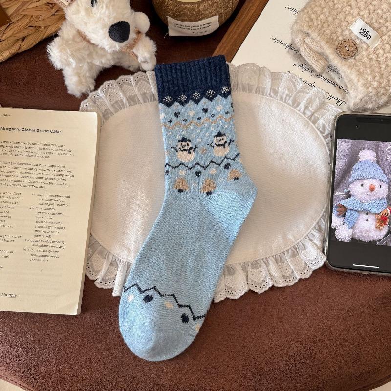 Warm, Soft and Lazy Wool Socks, Female Snowman, Christmas Tree, Thickened and Warm Cashmere Mid-calf Socks for Autumn and Winter