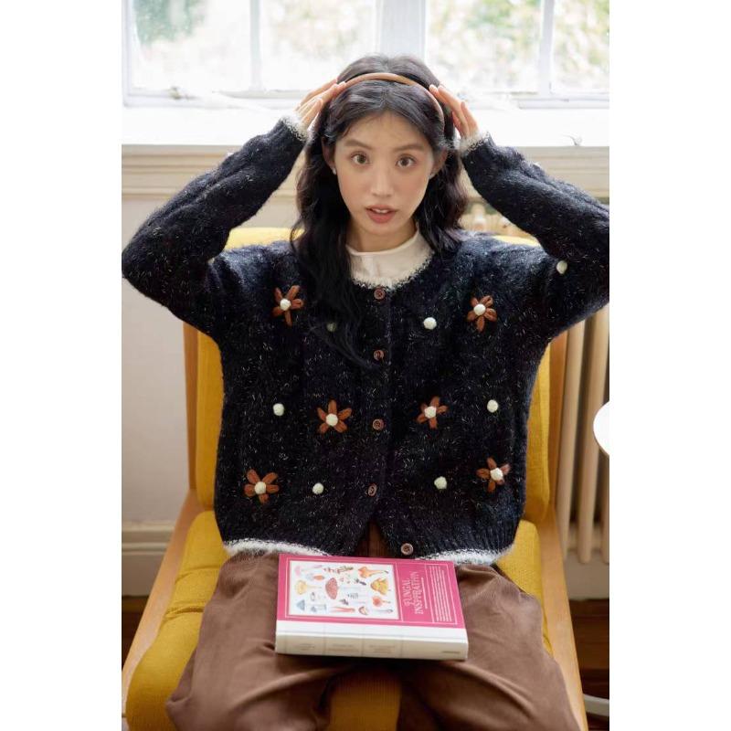 

High-end embroidered sweater women s new autumn and winter women s clothing top simple loose long-sleeved knitted cardigan one size fits all тёмно-синий