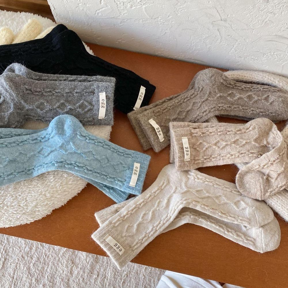 Cloth Lable Winter Socks Thick Twist Striped Socks Warm Women's Socks