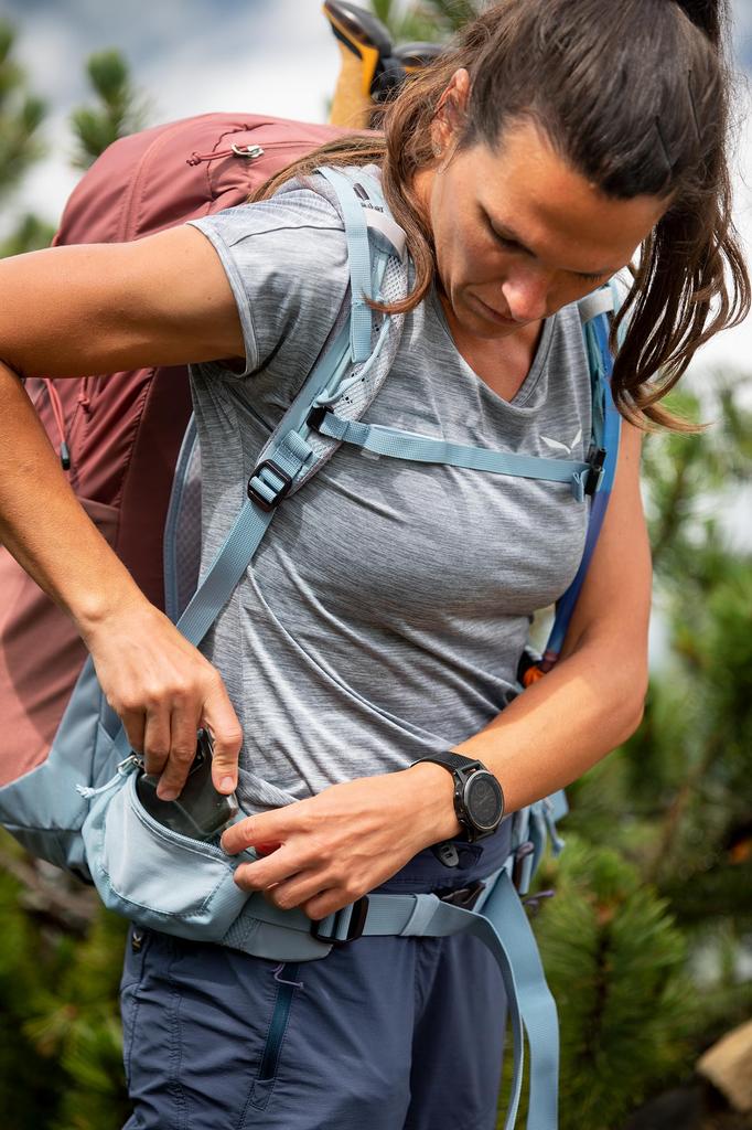 Deuter Trail 30 Mountaineering Black and Cher Backpack,