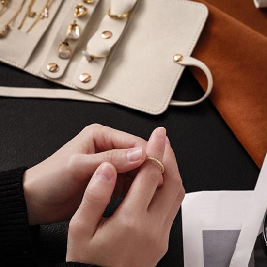 Schmuckkästchen Mehrere Fächer Gebürstete Oberfläche Kompakt Tragbar Reise-Schmuckorganizer Leichte Zubehör-Etui