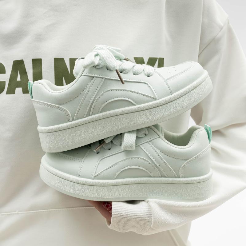 Belle spring new leather board shoes round head casual student lightweight shoes 35