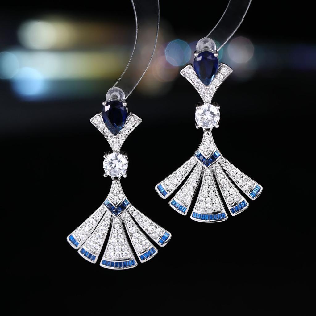 Women's Light Luxury Design Elegant Fan-Shaped Earrings Zircon Fashion Versatile Niche Design Sense Long Earrings