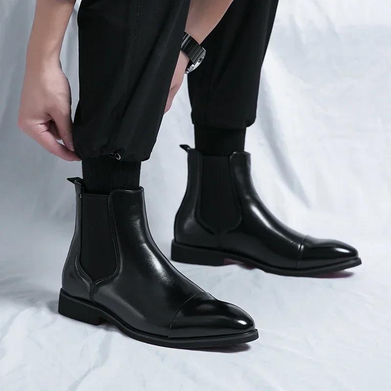 2026 Bottines Chelsea de Luxe pour Homme Nouvelles Chaussures Carrées à Semelle Rouge pour l'Extérieur Chaussures à Bout Carré Faits à la Main Bottines Cheville Business pour Homme Bottes habillées