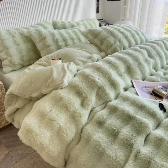Winter Bubble Rabbit Fleece Four-piece Set Milk Fleece Thickened Flannel Warm Coral Fleece Quilt Cover