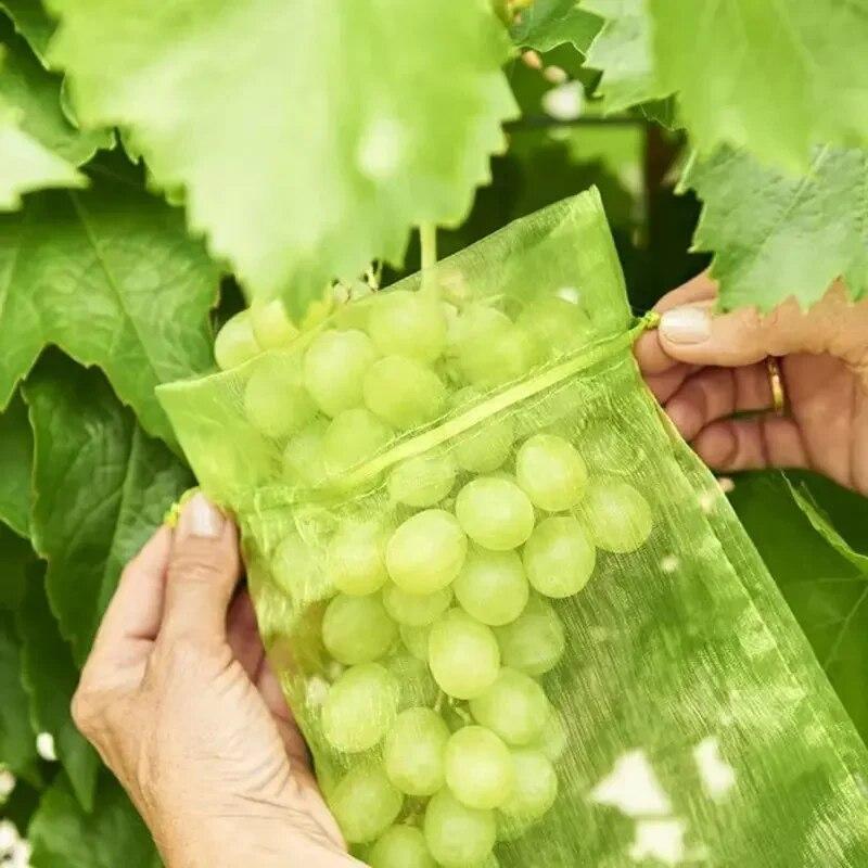 20pcs Reusable Garden Plant Protector Mesh Cover Bags - Perfect for Grapes Tomatoes Bananas Peaches Apples and Flowers