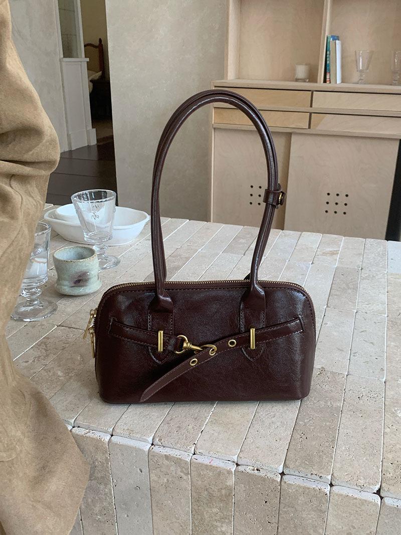 

High End Retro Bowling Bag, Single Shoulder Women s Bag, Underarm Hand-held Large Capacity Pillow Bag, Texture Solid Color Niche Bag