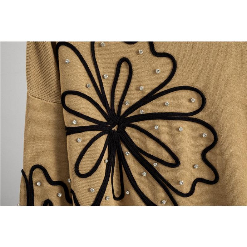 Autumn and Winter Chic Flower Design Round Neck Long Sleeve Hot Diamond Pullover Sweater Wide Leg Pants Two-piece Set