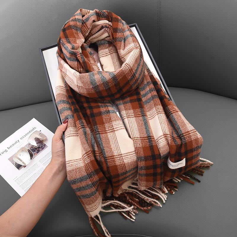 Color Matching Retro Fringed Scarf Women'S Winter Senior Sense Versatile Thickened Warm Scarf Shawl Dual-Purpose
