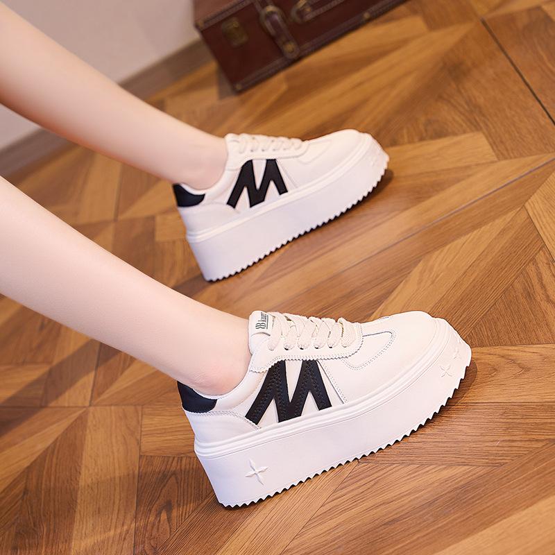 

Женские кроссовки весна осень модная повседневная обувь на толстой подошве удобная увеличивающая рост платформа подошва для женщин 40 чёрный