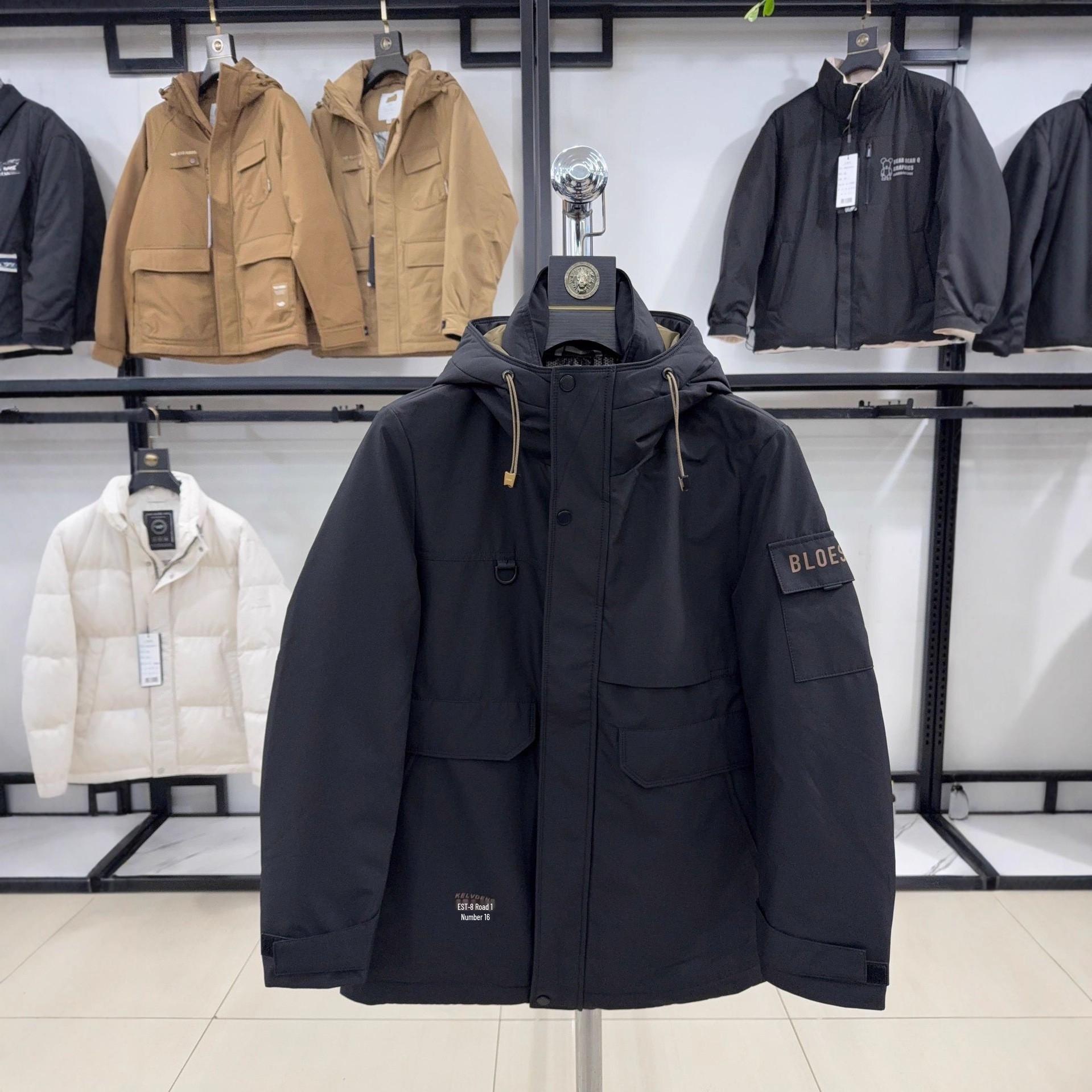 

Yajia Men s Windproof Hooded Down Jacket, 90% Duck Down, Thick Warm Multi-pocket Workwear, Black A026 175 (120-135 jin) чорний