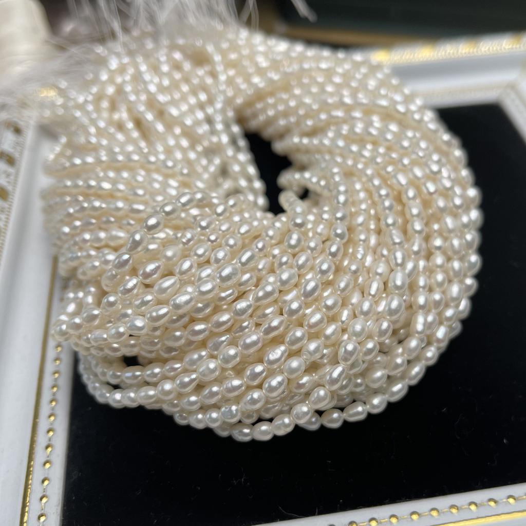 1String, White Natural Freshwater Pearls, Handmade Rice Pearl Beads for Jewelry Making DIY Necklaces, Bracelets Crafts (Beads 3-4mm, Length 36cm)