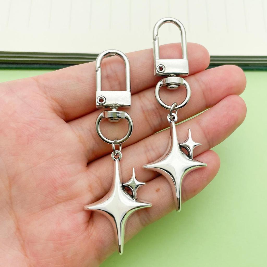 Cross-border Fashion Alloy Star Keychain Pendant for Bags - Unisex Design