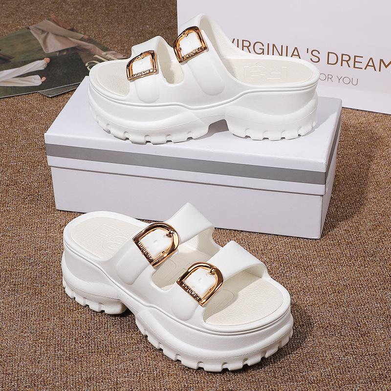 Super thick small slippers women wear new summer heightening fashion soft bottom beach v one-word slippers