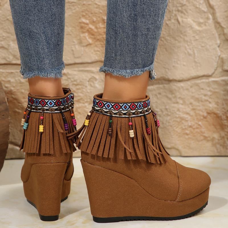 Bohemia Embroidery Fringed Decoration Boots Women 2025 Winter Chunky Platform Super High Heel Ankle Boots Thick Bottom Booties