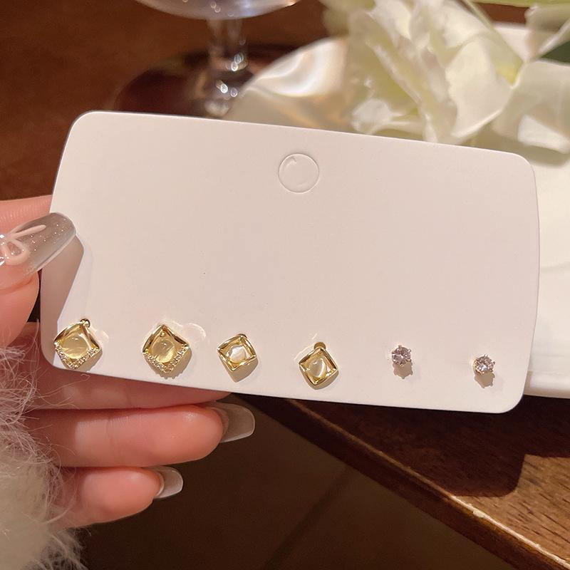 "Korean Style Pearl Ear Piercing Set: Small, Versatile Earrings for Students - Elegant and Simple High-End Jewelry"