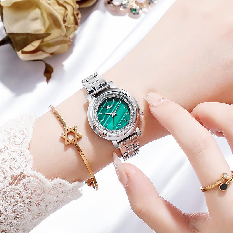 Quartz Movement Watch Retro Style Ladies Wristband Temperament Steel Band Watch Small Green Watch Disc