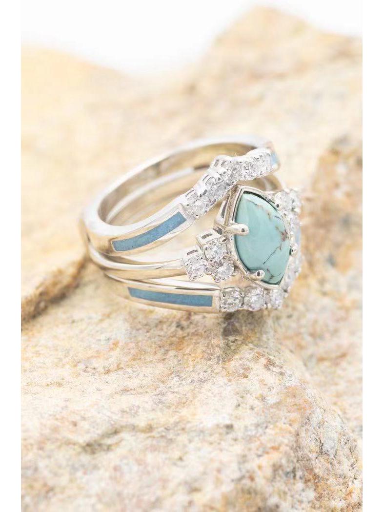 

Комплект колец с бирюзой и бриллиантами: Уникальная коллекция ювелирных изделий из трех предметов. Size 6