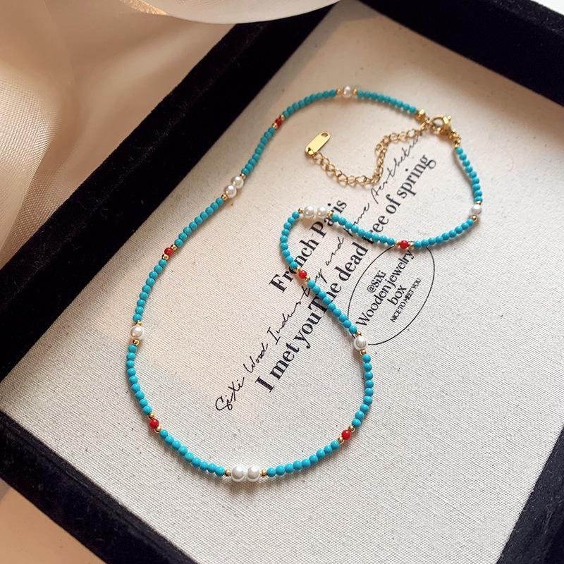 Turquoise and Red Agate Beaded Pearl Necklace - A Unique, French-style, Retro and Luxurious Choker Chain