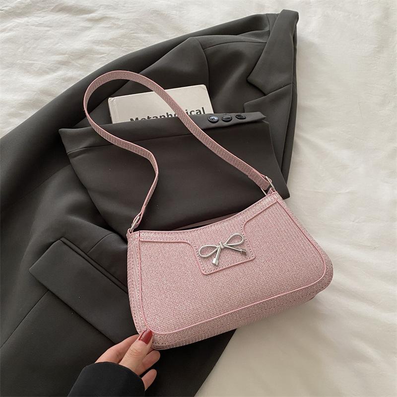 Premium texture versatile underarm small bag women's bag 2025 new fashion portable shoulder bag foreign style baguette bag women
