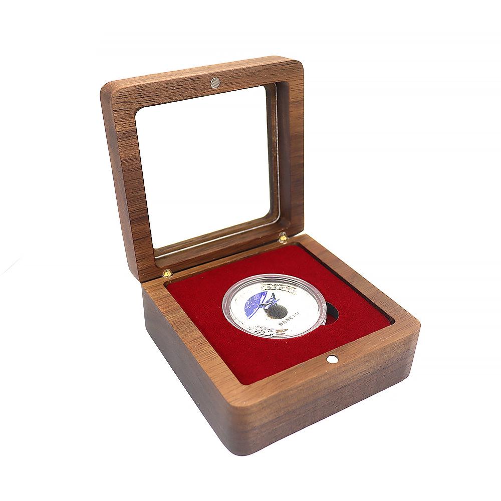 

Acrylic Display Box for Commemorative Coins, Badges, and Medals with Ornate Wooden Carving