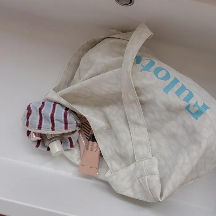 Leopard eco bag white