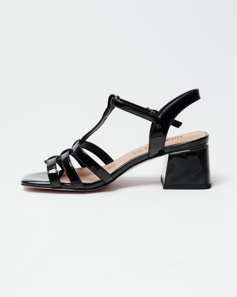 Aiformaria 3633 36 Open-toe Sandals Black Patent Leather