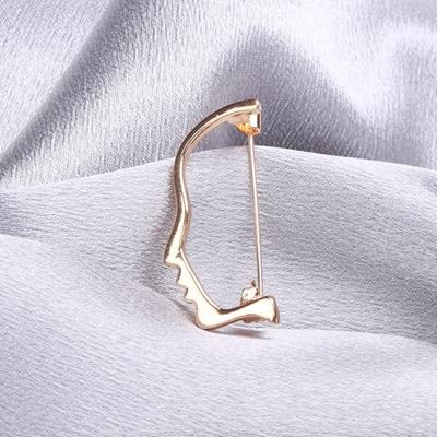 Creative Face Shape Brooch Exquisite Hollow Pin Women Shawl Lapel Suit Badge Gift Coat Outfit Accessories