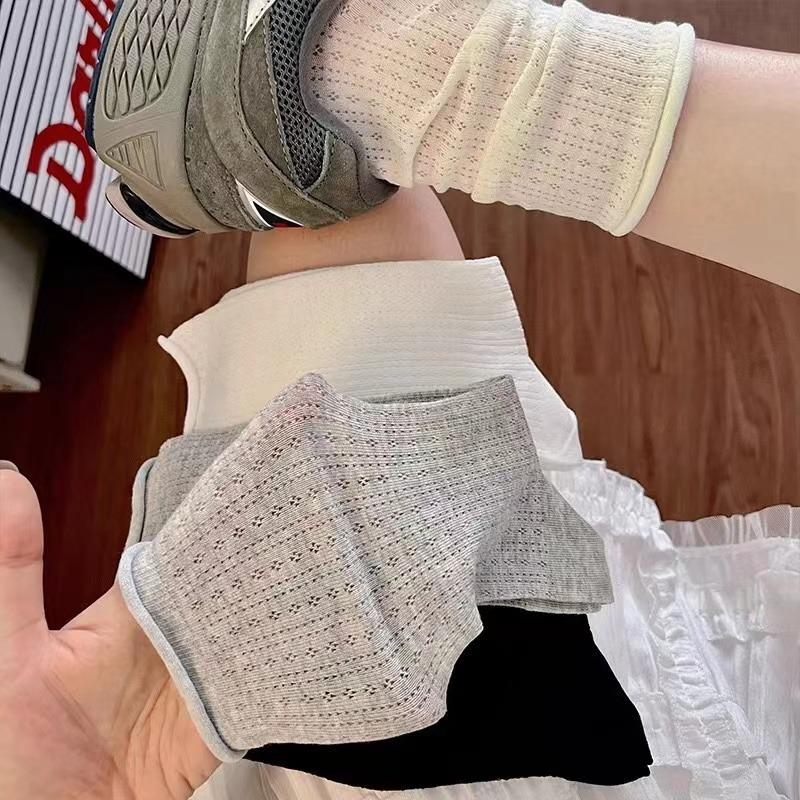 

Sweet Hollow Mesh Socks Women Lolita Summer Breathable Thin Rolled Edge Mid-tube Stockings Girls Crew Pleated Socks one size белый