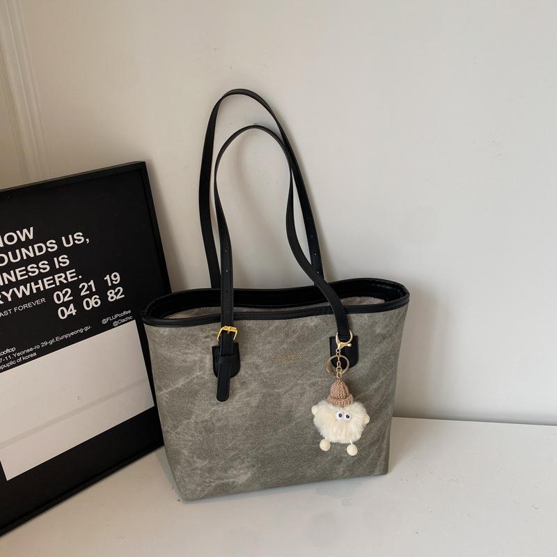 Toteväska med stor kapacitet Trendig Retro Flerfacksväska Enkel axelväska High-end pendlarväska för arbete