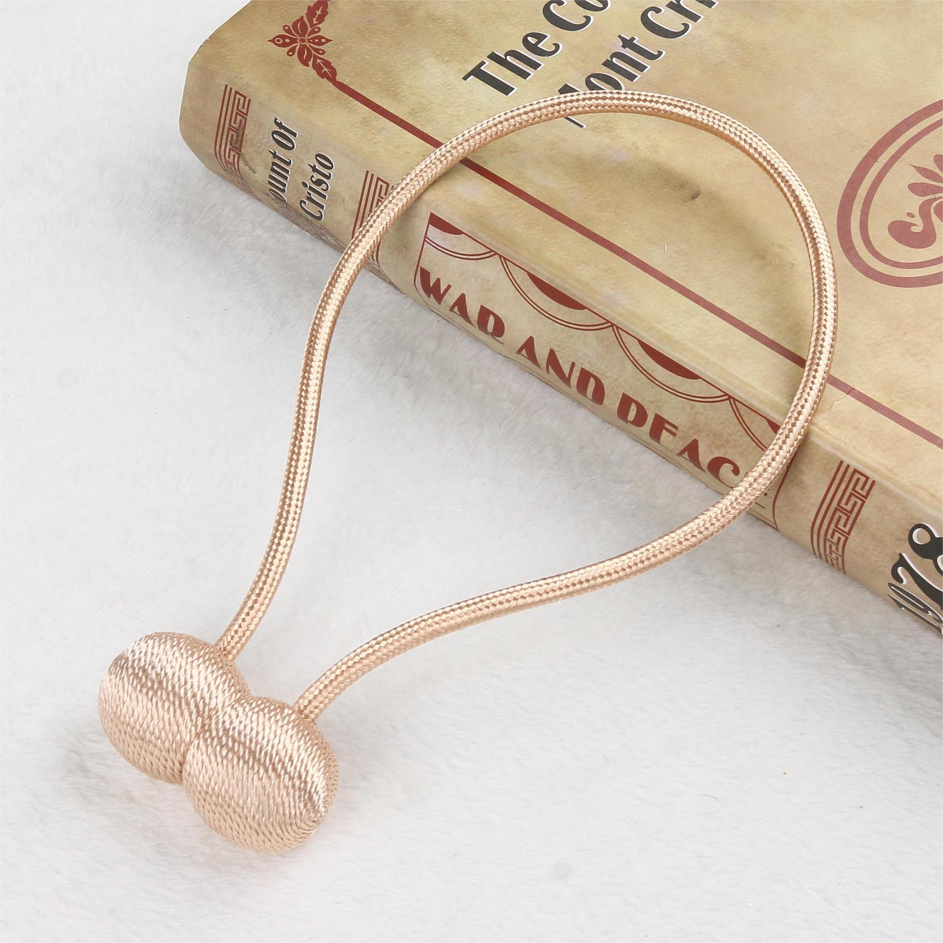 

Магнитный роскошный зажим для штор для наушников с пряжкой-веревкой шампанского