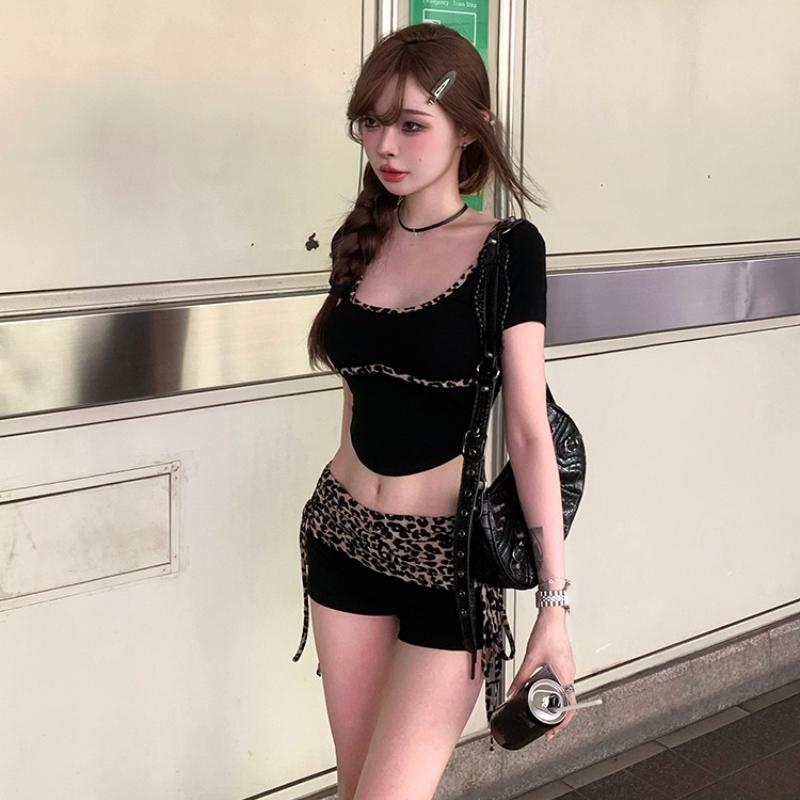 Vintage Sexy Bodycon 2 Piece Pant Sets 2026 Summer Y2k Print Crop Tops + Casual Streetwear Hot Leopard Shorts Korean Fashion