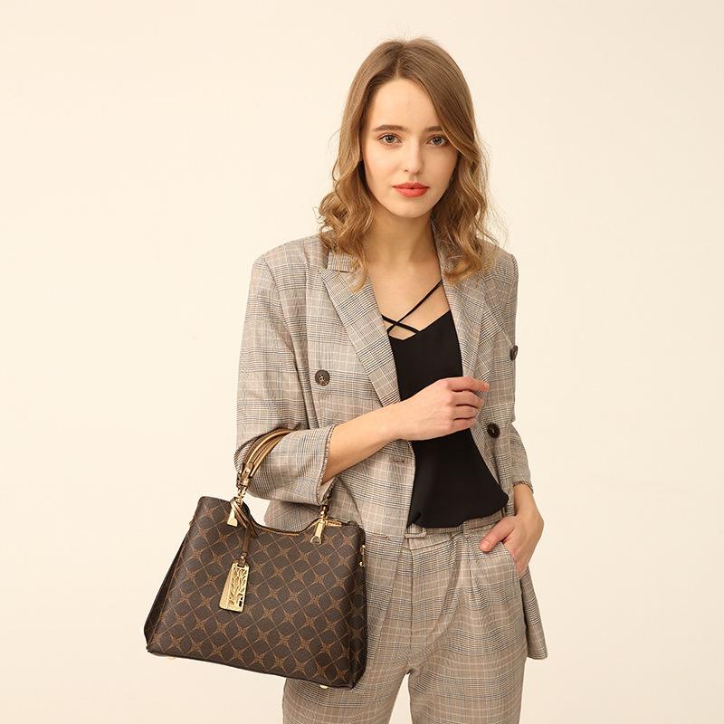 Tasche Neues Temperament Damen-Handtasche Pendler Weiches Leder Große Kapazität Umhängetasche Geprägte Schulter-Tragetasche