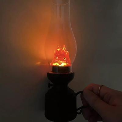 1Pccasifer Lampka nocna Cartoon Anime Płomień Dekoracyjna lampa Ruchomy zamek Hauru Nafta Świeca Atmosfera Lampa Do Sypialni Dom