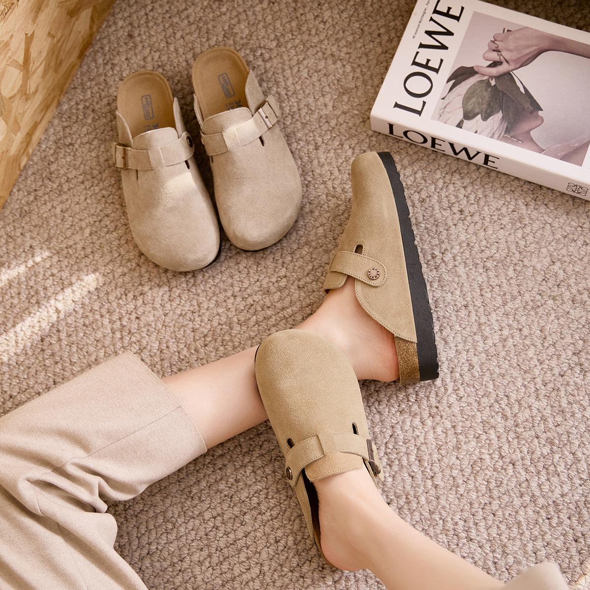 

Leather Birkenstocks platform slippers women s 2025 new retro flat-bottomed outer bag head half-drag lazy shoes 35