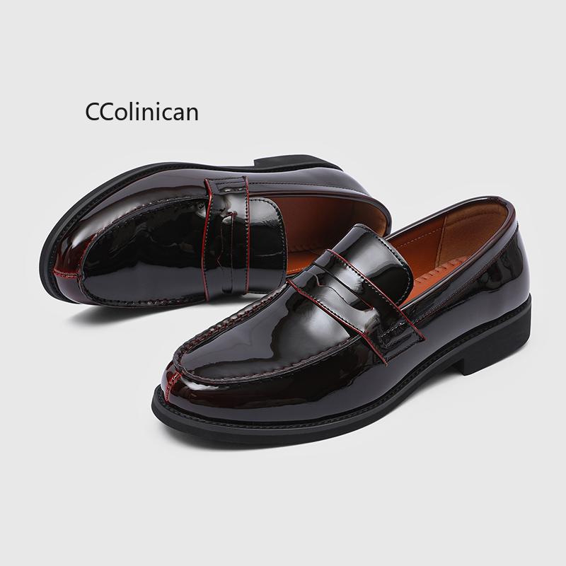 Hot Luxury Slip On Dress Shoes Men Genuine Leather Italian Loafer Shoes For Men Black Patent Leather Formal Oxford Men Wedding