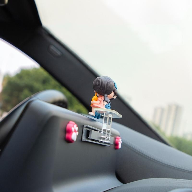 Auto Interior Decoration Sliding Couple Figurine Vehicle Ornament Car Decoration Accessory Cute Figurine Decor