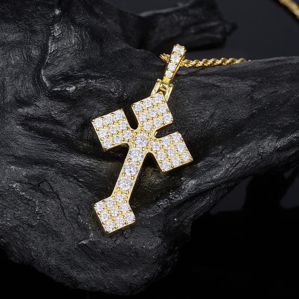 S925 Sterling Silver Moissanite Cross Pendant Necklace - Hip Hop Fashion, European & American Style, Light Luxury Pendant Only