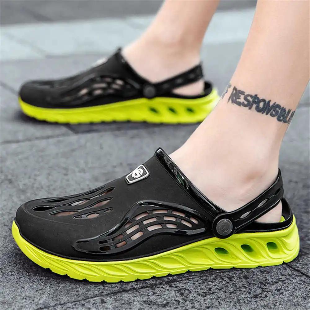 Fashion Super Lightweight Hospital Shoes Sandals Indoor Men's Slippers Black Sneakers For Men Sport Practice Loafer'lar Cosplay