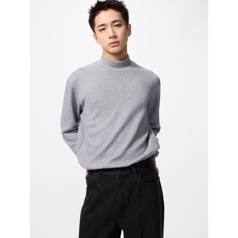 Uniqlo SofT KniT Fleece Mock Neck T