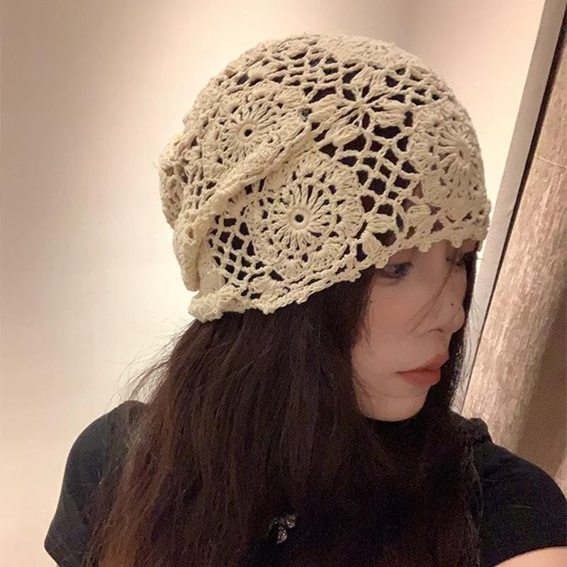 Retro Versatile Hook Flower Hat Japanese Hand-knitted Hollow Head Hat Women's Face Small Flowers Knitted Pile Hat