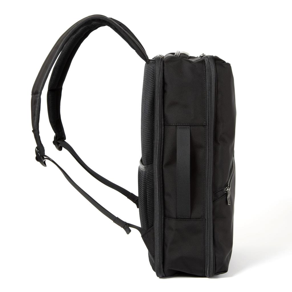 Ace Vitara CB Business Backpack, fits a 15-inch laptop and is made of durable Cordura nylon. It fits B4 documents, has a 20L capacity, is