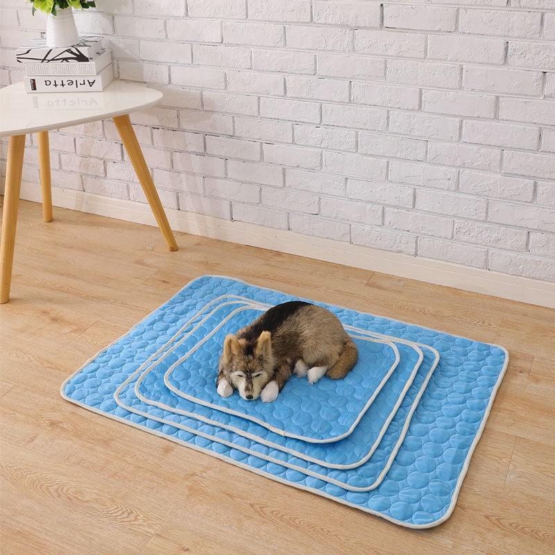 Luxurious And Soft Dog Cooling Mat Non-toxic Pet Cushion For Summer Comfort