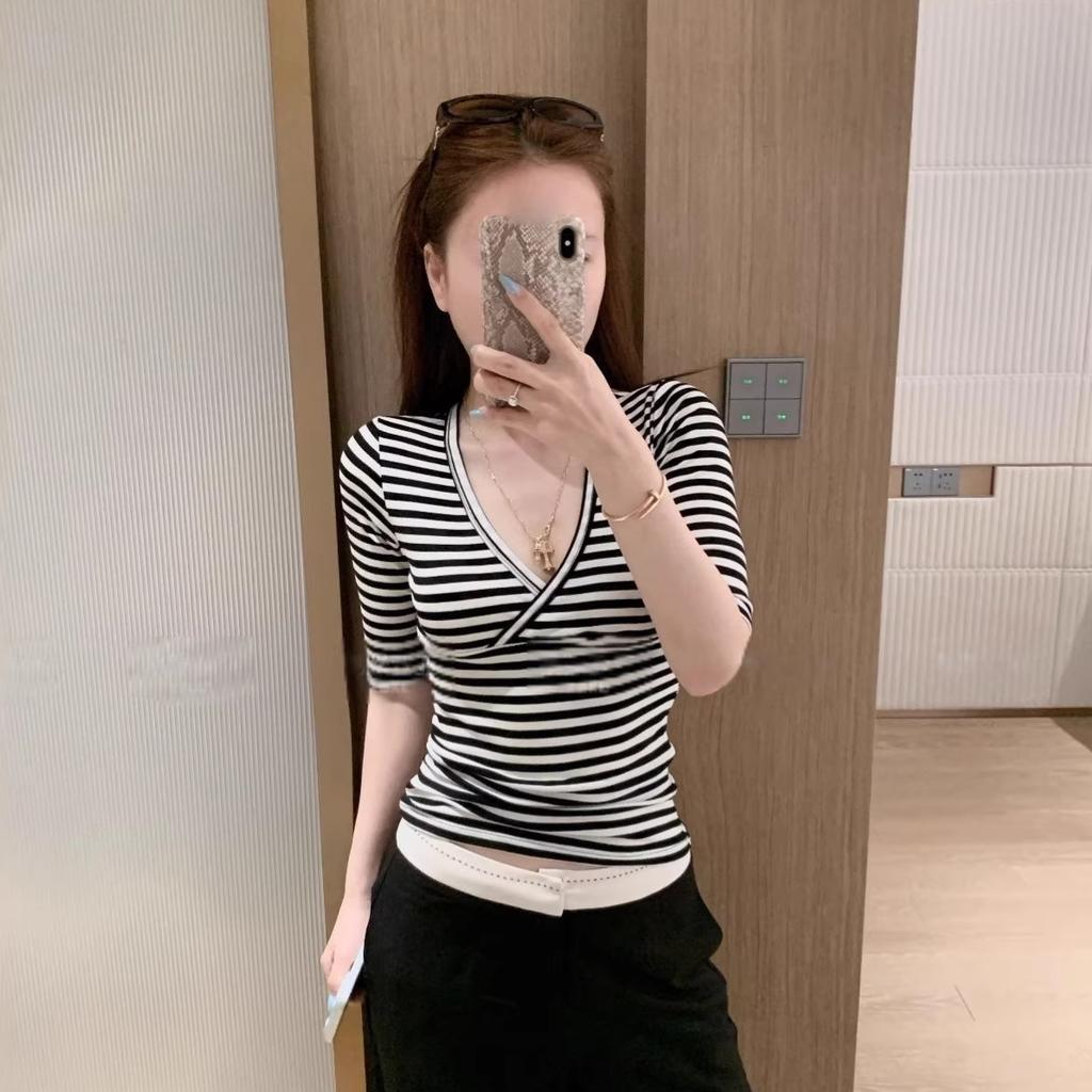 Pure and Alluring Style, Color-blocking Striped Deep V-neck Three-quarter Sleeve T-shirt for Women, Summer Sexy and Elegant, Slim Fit, Versatile Waist