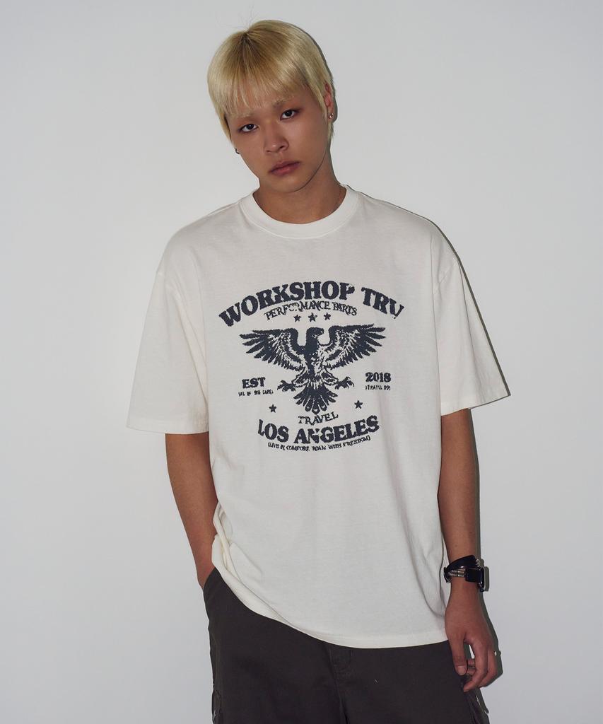 TRAVEL Emblem Pigment Short Sleeve T-Shirt Cream