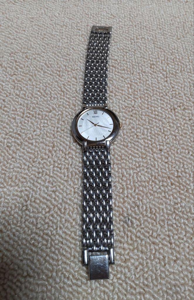 [USED] Working SEIKO Men's Quartz Watch, Silver