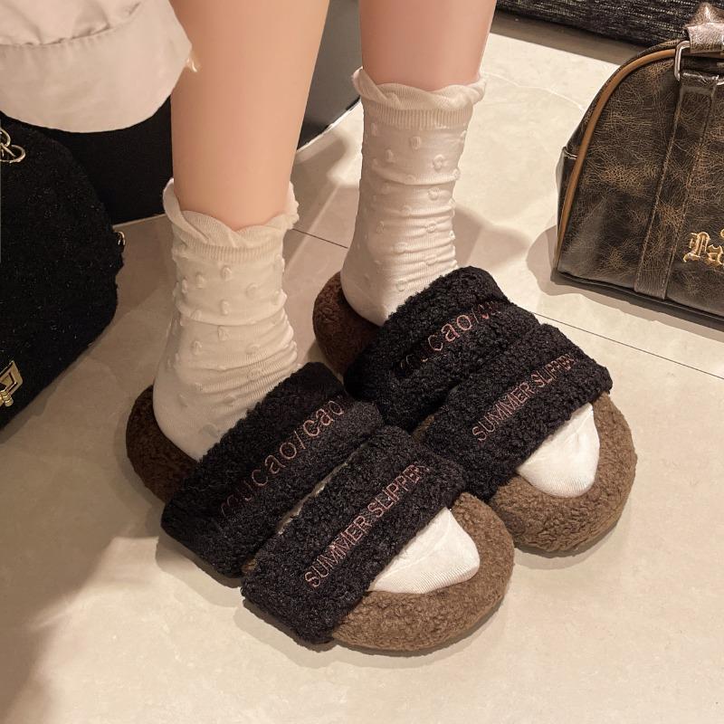 Fashion 2025 Thick Soled Fluffy Slippers Women's Outdoor Wear Indoor Household Slippers 2025 New Autumn And Winter Slippers