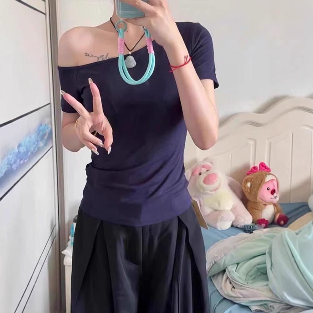 Off-shoulder Short-sleeved T-shirt Women's Slanted Shoulder Summer Slim-fitting Versatile Top, Thin Design Sense Design Sense Bottoming Shirt