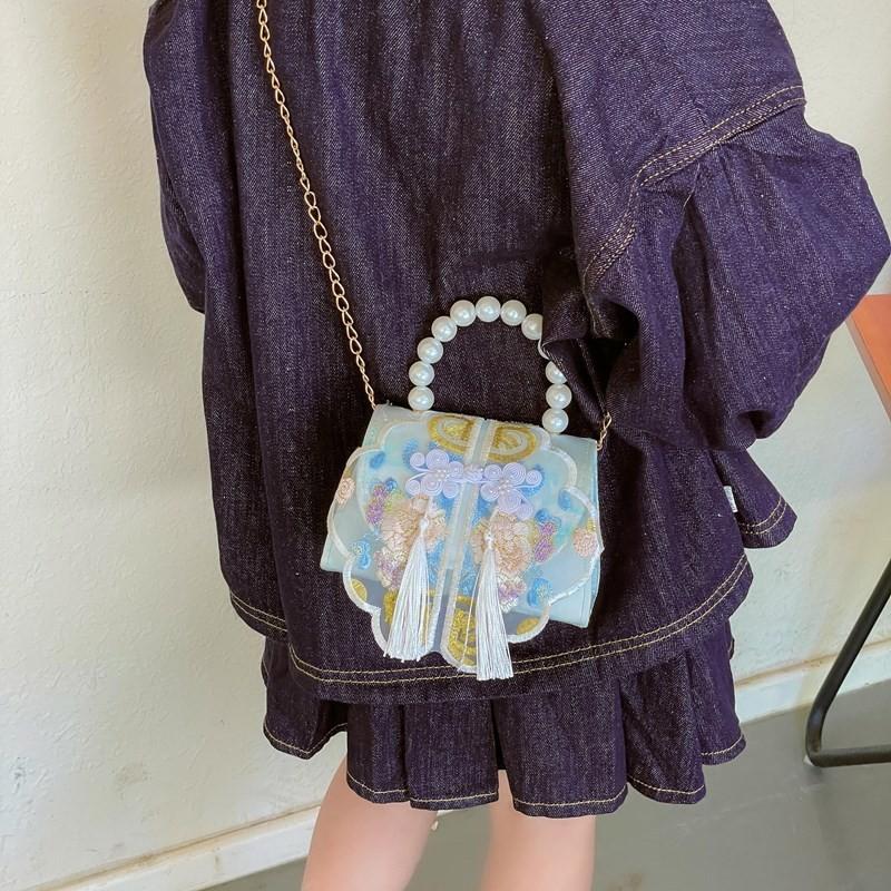 Stylish Retro Children's Shoulder Bag With Breathable Design And Beautiful Beaded Chain For Daily Use