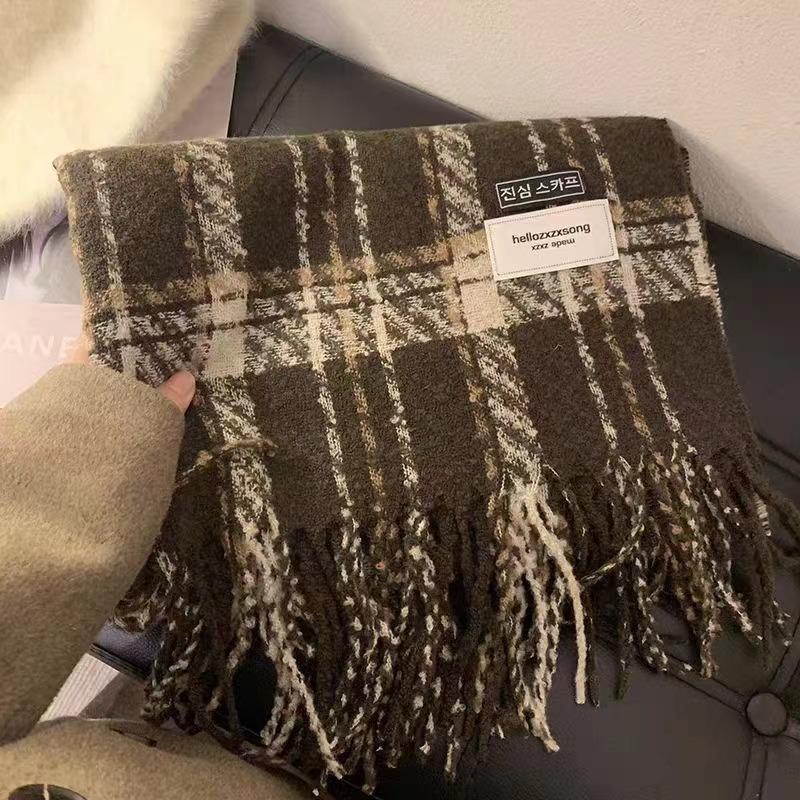 Autumn and winter new plaid scarf women s winter thickened warm retro versatile high-end shawl scarf student Korean version 200